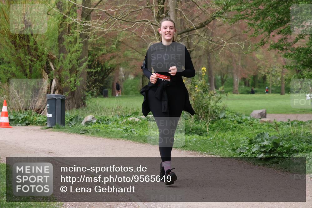 19.04.2026 - Hammer Lauf Lena Gebhardt http://msf.ph/oto/9565649 19.04.2026 11:02:11 Laufen  meine-sportfotos.de