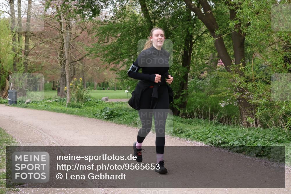 19.04.2026 - Hammer Lauf Lena Gebhardt http://msf.ph/oto/9565653 19.04.2026 11:02:13 Laufen  meine-sportfotos.de