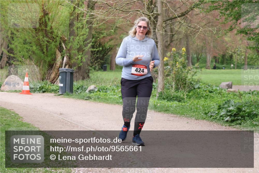 19.04.2026 - Hammer Lauf Lena Gebhardt http://msf.ph/oto/9565661 19.04.2026 11:02:39 Laufen 424 meine-sportfotos.de