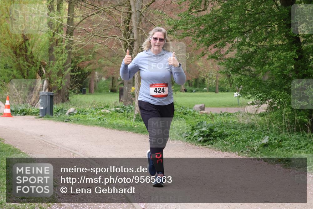 19.04.2026 - Hammer Lauf Lena Gebhardt http://msf.ph/oto/9565663 19.04.2026 11:02:40 Laufen 16, 424 meine-sportfotos.de