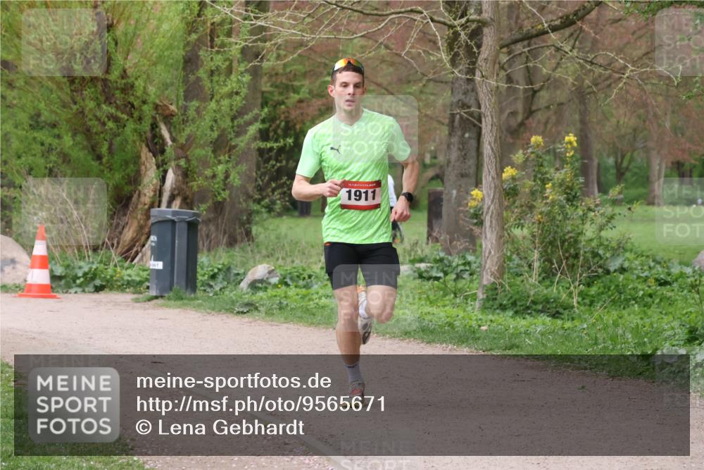 19.04.2026 - Hammer Lauf Lena Gebhardt http://msf.ph/oto/9565671 19.04.2026 11:03:07 Laufen 16, 1911 meine-sportfotos.de