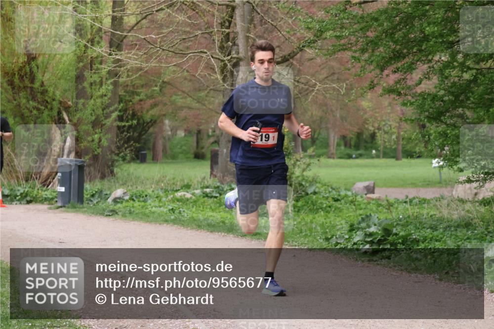 19.04.2026 - Hammer Lauf Lena Gebhardt http://msf.ph/oto/9565677 19.04.2026 11:03:15 Laufen 191 meine-sportfotos.de