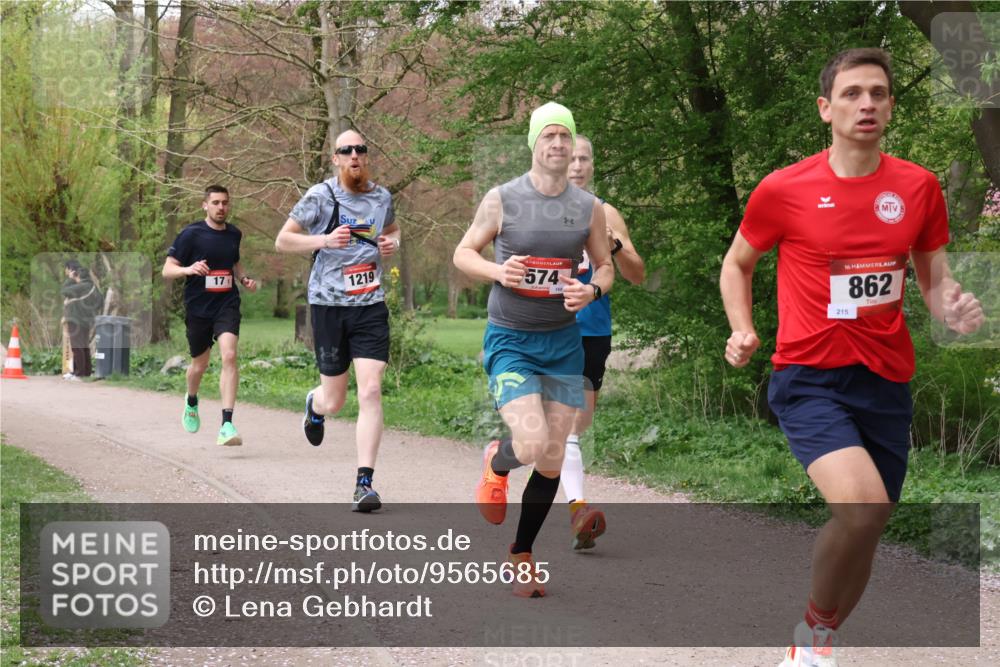 19.04.2026 - Hammer Lauf Lena Gebhardt http://msf.ph/oto/9565685 19.04.2026 11:03:33 Laufen 171, 1219, 574, 215, 16, 862 meine-sportfotos.de