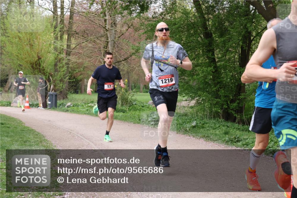 19.04.2026 - Hammer Lauf Lena Gebhardt http://msf.ph/oto/9565686 19.04.2026 11:03:34 Laufen 1747, 17, 1219 meine-sportfotos.de