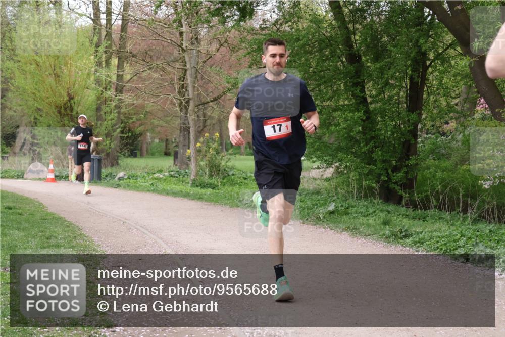 19.04.2026 - Hammer Lauf Lena Gebhardt http://msf.ph/oto/9565688 19.04.2026 11:03:35 Laufen 1747, 16, 171 meine-sportfotos.de