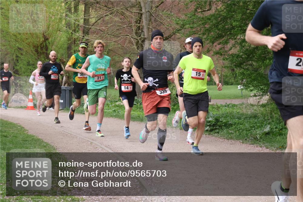 19.04.2026 - Hammer Lauf Lena Gebhardt http://msf.ph/oto/9565703 19.04.2026 11:03:49 Laufen 25, 1300, 131, 35, 211, 141, 335, 151, 16, 20 meine-sportfotos.de