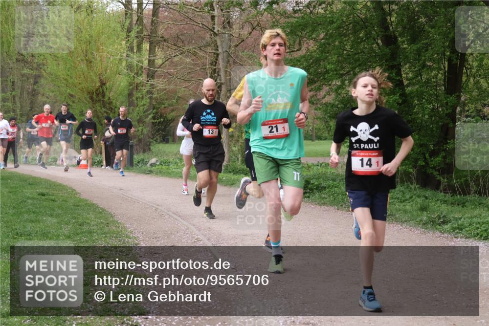 19.04.2026 - Hammer Lauf Lena Gebhardt http://msf.ph/oto/9565706 19.04.2026 11:03:51 Laufen 602, 13, 251, 20, 157, 211, 16, 14 meine-sportfotos.de