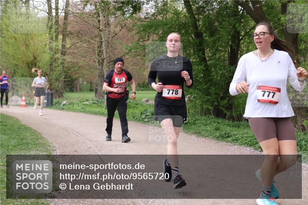 19.04.2026 - Hammer Lauf Lena Gebhardt http://msf.ph/oto/9565720 19.04.2026 11:04:03 Laufen 151, 16, 778, 16, 777 meine-sportfotos.de