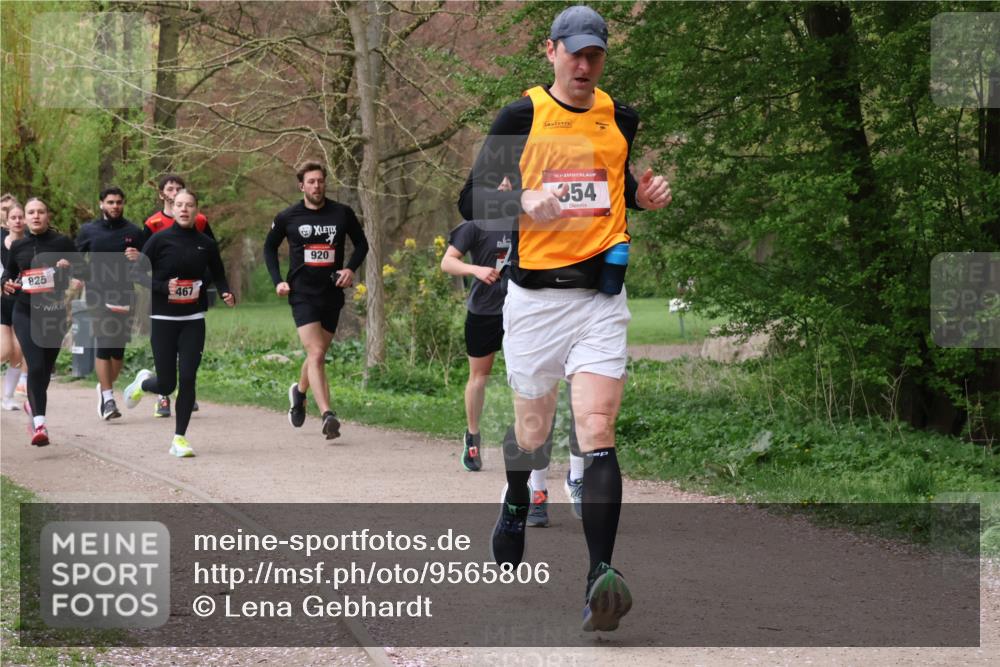 19.04.2026 - Hammer Lauf Lena Gebhardt http://msf.ph/oto/9565806 19.04.2026 11:04:57 Laufen 825, 467, 920, 16, 354 meine-sportfotos.de