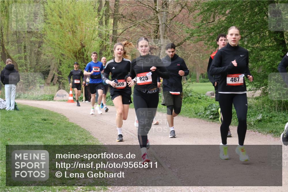 19.04.2026 - Hammer Lauf Lena Gebhardt http://msf.ph/oto/9565811 19.04.2026 11:05:00 Laufen 154, 604, 609, 161, 825, 16, 160, 467 meine-sportfotos.de