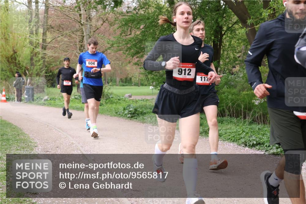 19.04.2026 - Hammer Lauf Lena Gebhardt http://msf.ph/oto/9565817 19.04.2026 11:05:03 Laufen 154, 604, 912, 16, 117 meine-sportfotos.de