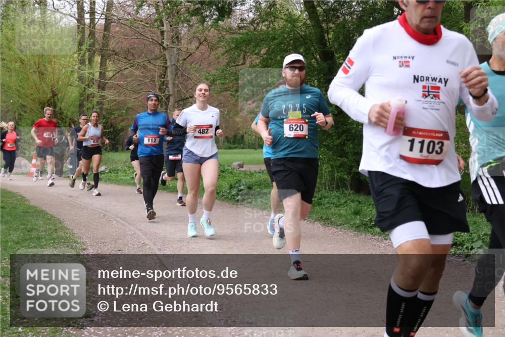 19.04.2026 - Hammer Lauf Lena Gebhardt http://msf.ph/oto/9565833 19.04.2026 11:05:12 Laufen 450, 239, 830, 112, 308, 482, 2025, 620, 16, 1103 meine-sportfotos.de