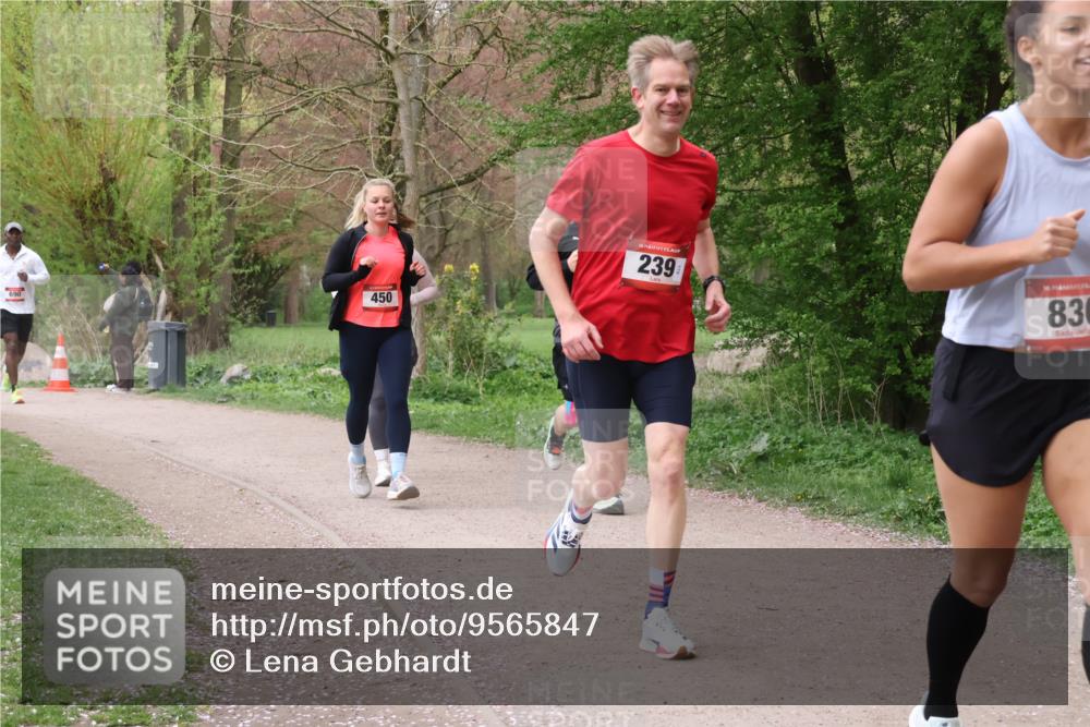 19.04.2026 - Hammer Lauf Lena Gebhardt http://msf.ph/oto/9565847 19.04.2026 11:05:17 Laufen 690, 450, 16, 239, 16, 830 meine-sportfotos.de