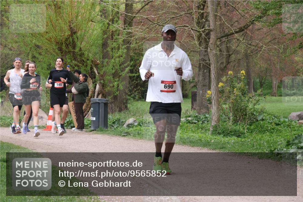19.04.2026 - Hammer Lauf Lena Gebhardt http://msf.ph/oto/9565852 19.04.2026 11:05:21 Laufen 990, 144, 145, 16, 690 meine-sportfotos.de