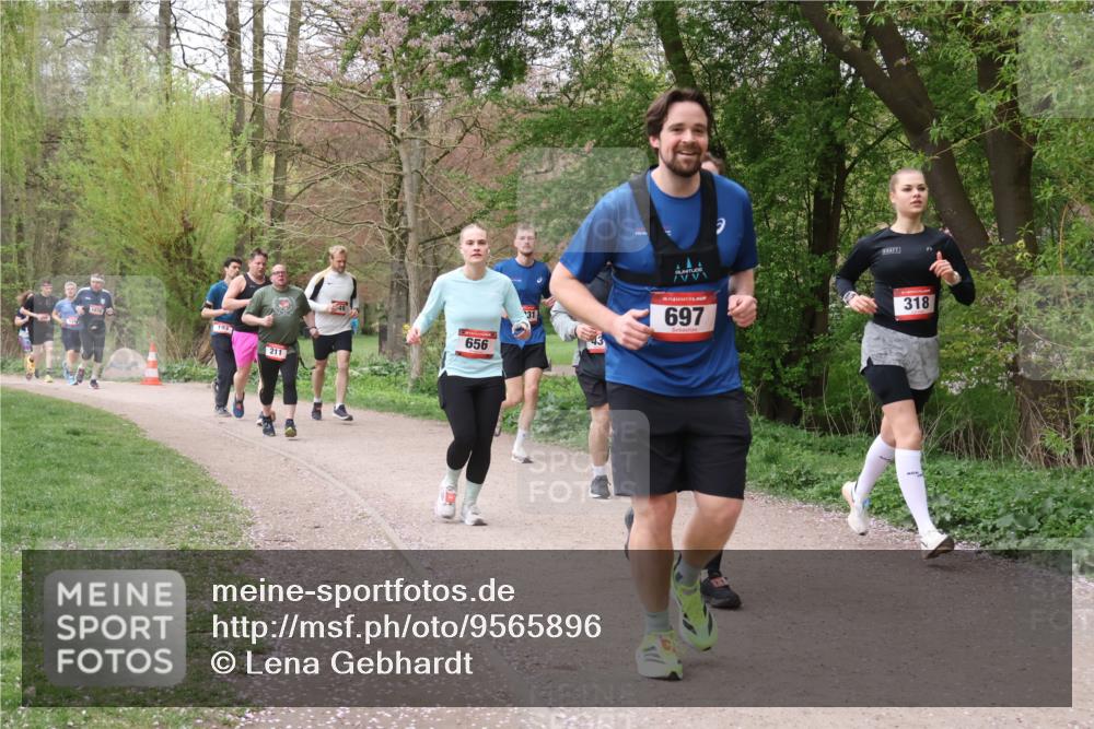 19.04.2026 - Hammer Lauf Lena Gebhardt http://msf.ph/oto/9565896 19.04.2026 11:05:43 Laufen 211, 656, 31, 16, 697, 318 meine-sportfotos.de
