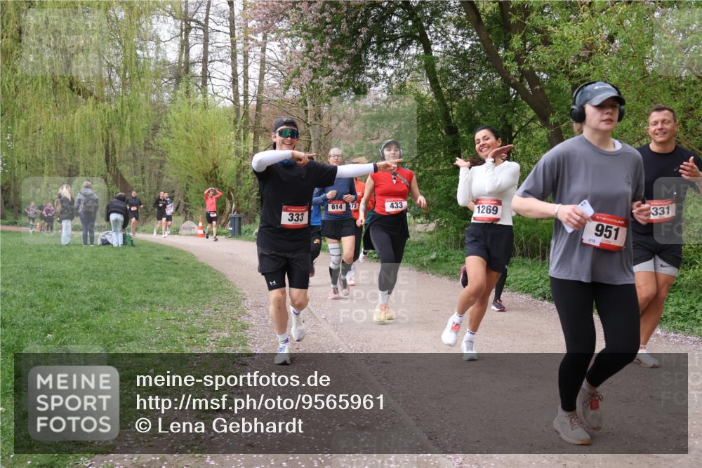 19.04.2026 - Hammer Lauf Lena Gebhardt http://msf.ph/oto/9565961 19.04.2026 11:06:13 Laufen 614, 73, 433, 333, 1269, 218, 16, 951, 331 meine-sportfotos.de