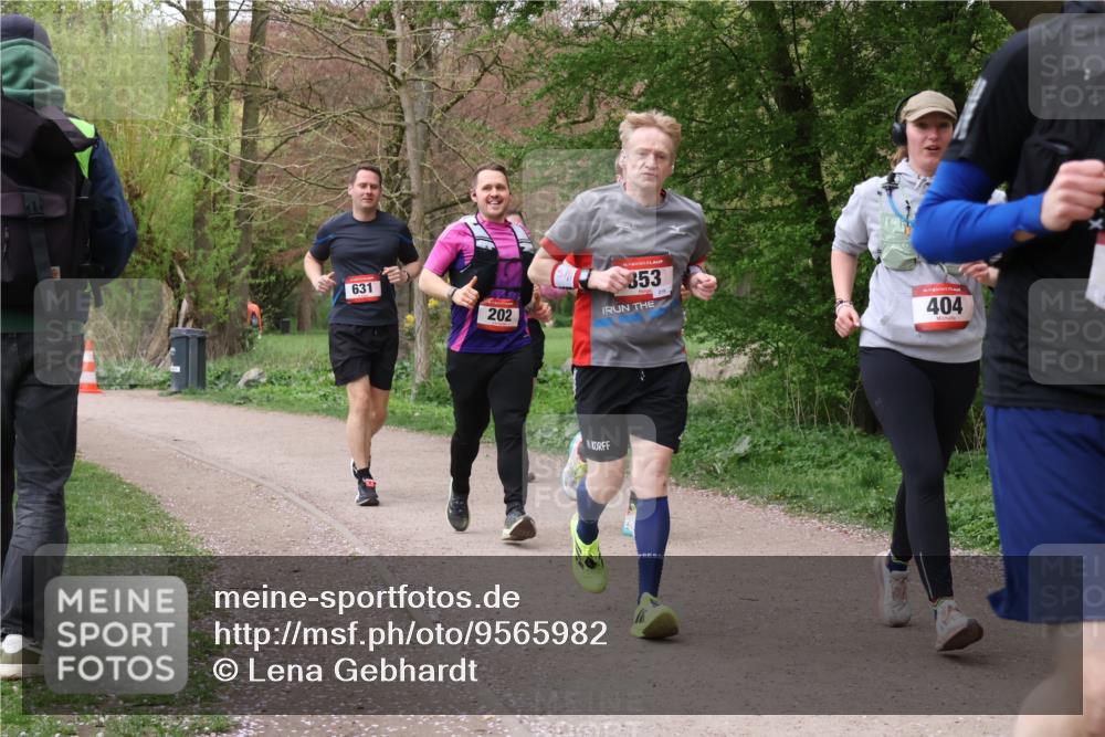 19.04.2026 - Hammer Lauf Lena Gebhardt http://msf.ph/oto/9565982 19.04.2026 11:06:27 Laufen 631, 202, 353, 16, 404 meine-sportfotos.de