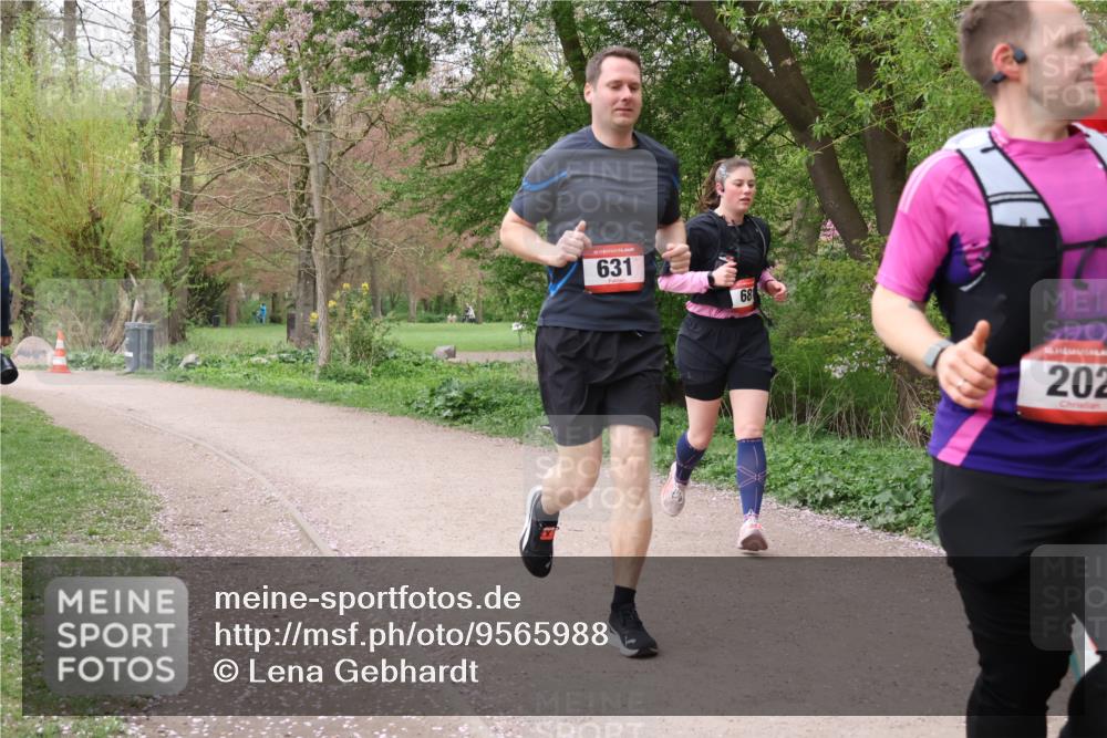 19.04.2026 - Hammer Lauf Lena Gebhardt http://msf.ph/oto/9565988 19.04.2026 11:06:29 Laufen 16, 631, 68, 15, 202 meine-sportfotos.de