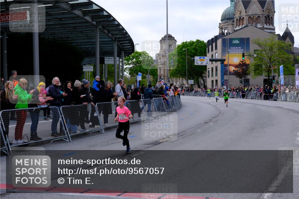 25.04.2026 - Das Zehntel Tim E. http://msf.ph/oto/9567057 25.04.2026 08:46:34 Ziel 3997 meine-sportfotos.de