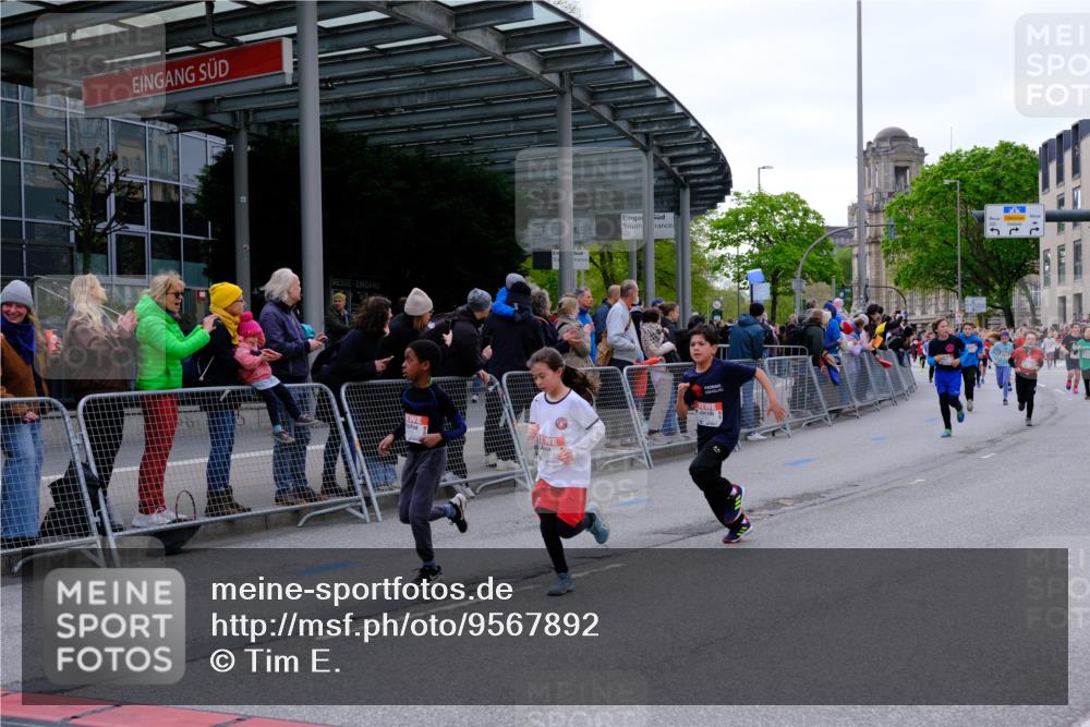 25.04.2026 - Das Zehntel Tim E. http://msf.ph/oto/9567892 25.04.2026 08:51:31 Ziel 1022, 1034, 1140, 1239, 1250, 1509, 1514, 1634, 1847, 1857, 2044, 2599, 2603, 2909, 2925, 3110, 3220, 3251, 3345, 3585, 3587, 3917, 3994 meine-sportfotos.de