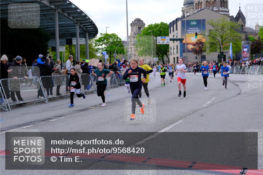 25.04.2026 - Das Zehntel Tim E. http://msf.ph/oto/9568420 25.04.2026 08:53:28 Ziel 1053, 1180, 1248, 1260, 1298, 1569, 1574, 1700, 1728, 1899, 2051, 2052, 2055, 2064, 2067, 2079, 2118, 2277, 2316, 2442, 2469, 2496, 2524, 2681, 2727, 2824, 2825, 2897, 3090, 3298, 3308, 3501, 3539, 3988, 4031 meine-sportfotos.de