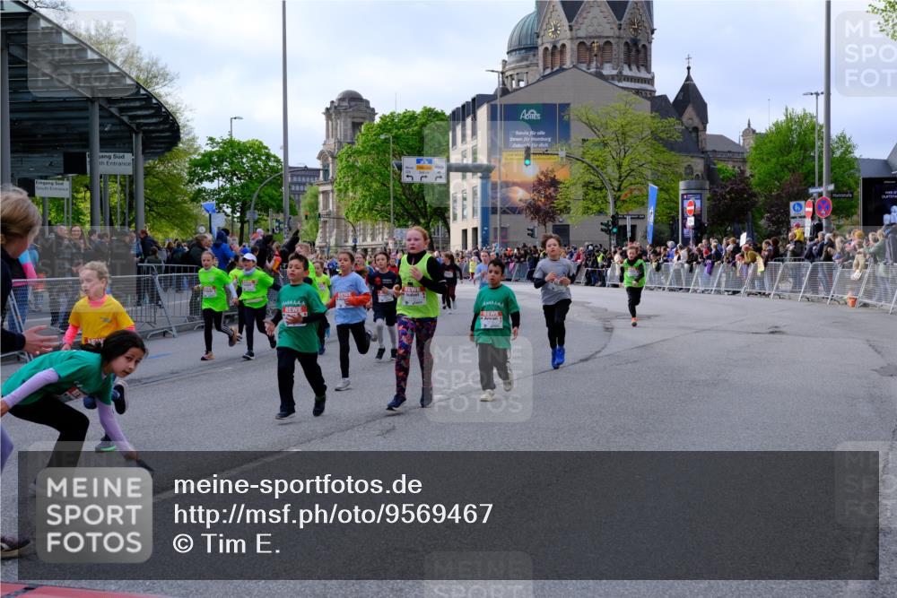 25.04.2026 - Das Zehntel Tim E. http://msf.ph/oto/9569467 25.04.2026 08:57:53 Ziel 1156, 1159, 1211, 1215, 1399, 1518, 1520, 1522, 1538, 1578, 1648, 1656, 1808, 2147, 2150, 2232, 2290, 2314, 2359, 2373, 2471, 2655, 2685, 2916, 2947, 2974, 3001, 3030, 3034, 3086, 3281, 3297, 3346, 3368, 3381, 3710, 3712, 3894 meine-sportfotos.de