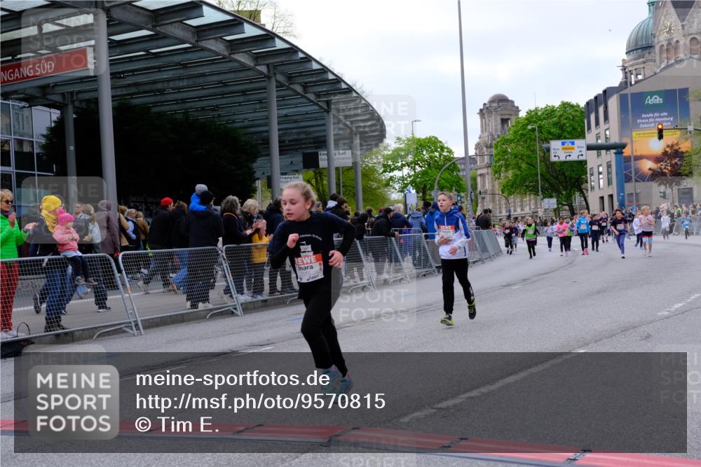 25.04.2026 - Das Zehntel Tim E. http://msf.ph/oto/9570815 25.04.2026 09:03:38 Ziel 1062, 1623, 1663, 1933, 3013, 3018, 3031, 3035, 3057, 3262, 3749, 3763 meine-sportfotos.de