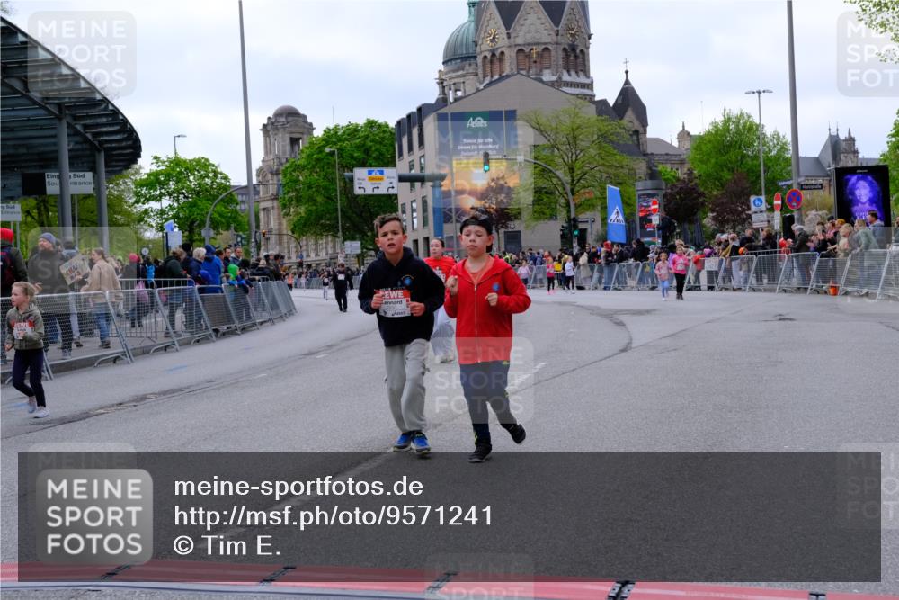 25.04.2026 - Das Zehntel Tim E. http://msf.ph/oto/9571241 25.04.2026 09:05:51 Ziel 1128, 1130, 1227, 1235, 1939, 1949, 2054, 2060, 2177, 2483, 2626, 2677, 2687, 2924, 2930, 3240, 3771, 3781 meine-sportfotos.de