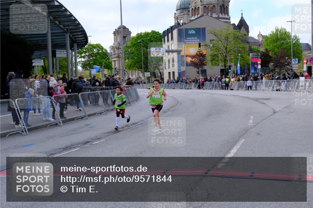 25.04.2026 - Das Zehntel Tim E. http://msf.ph/oto/9571844 25.04.2026 09:12:09 Ziel 1405, 1434 meine-sportfotos.de