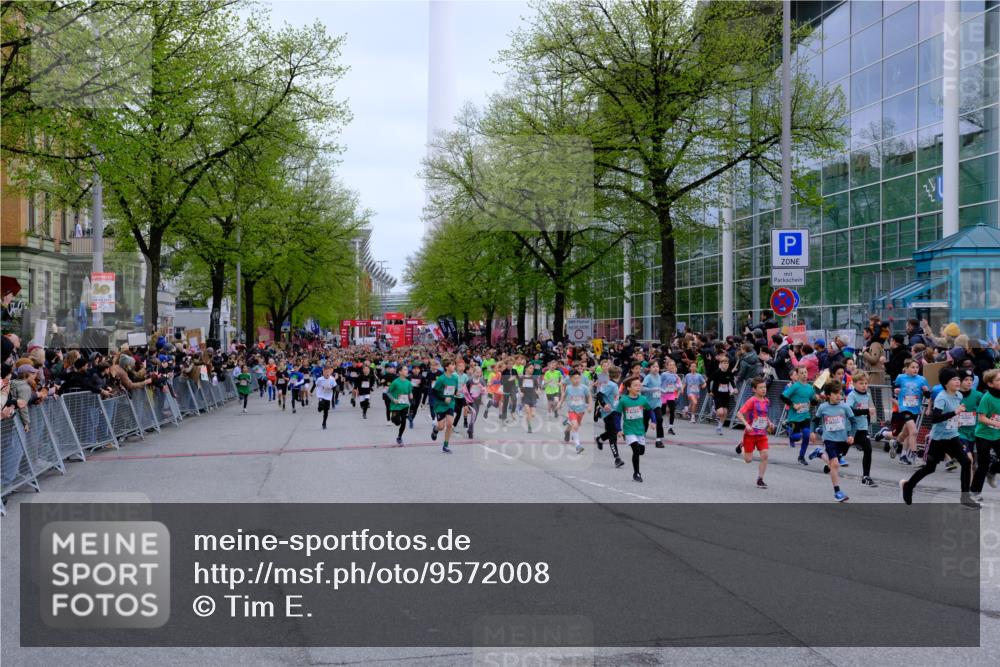 25.04.2026 - Das Zehntel Tim E. http://msf.ph/oto/9572008 25.04.2026 10:30:43 Ziel  meine-sportfotos.de