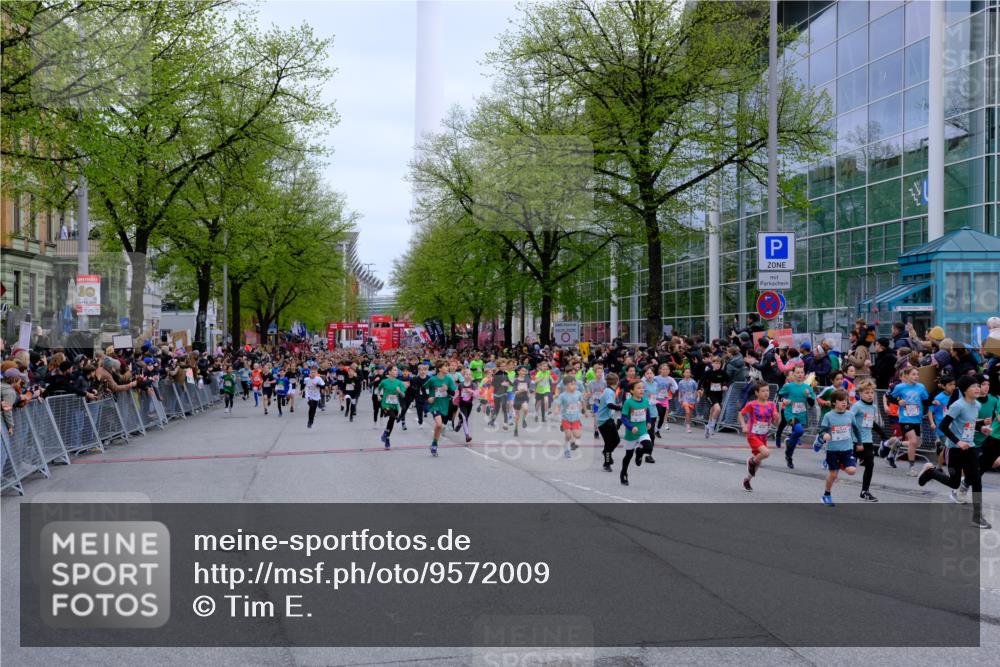 25.04.2026 - Das Zehntel Tim E. http://msf.ph/oto/9572009 25.04.2026 10:30:43 Ziel  meine-sportfotos.de