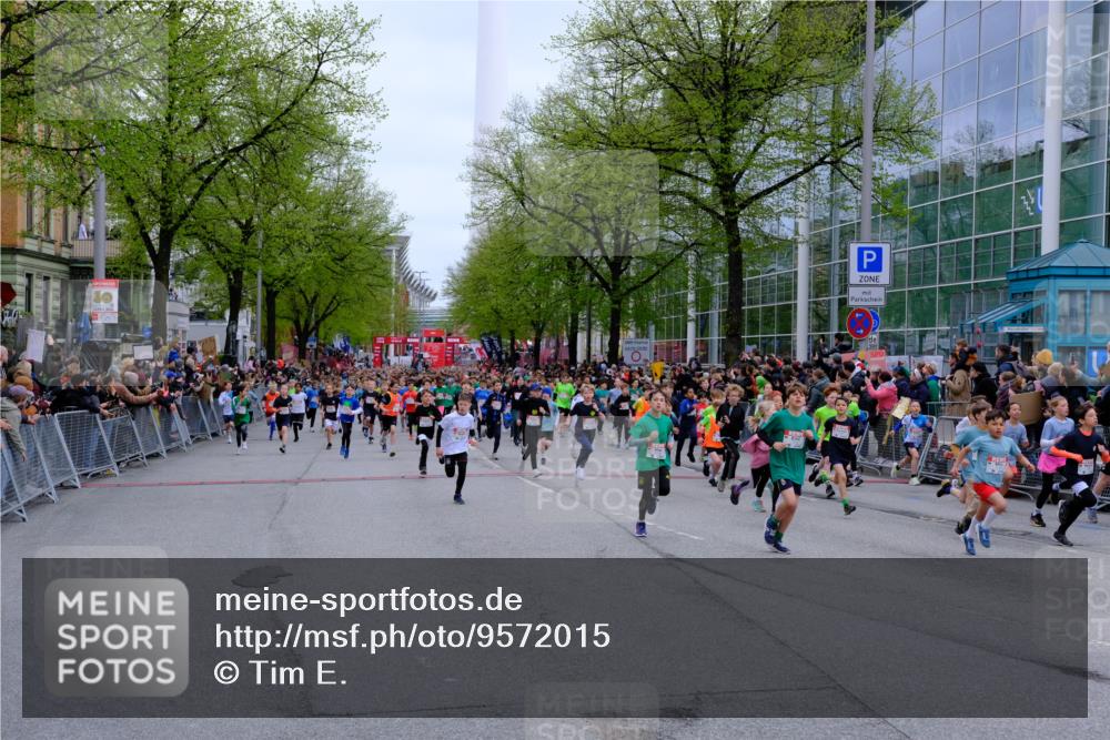 25.04.2026 - Das Zehntel Tim E. http://msf.ph/oto/9572015 25.04.2026 10:30:46 Ziel  meine-sportfotos.de