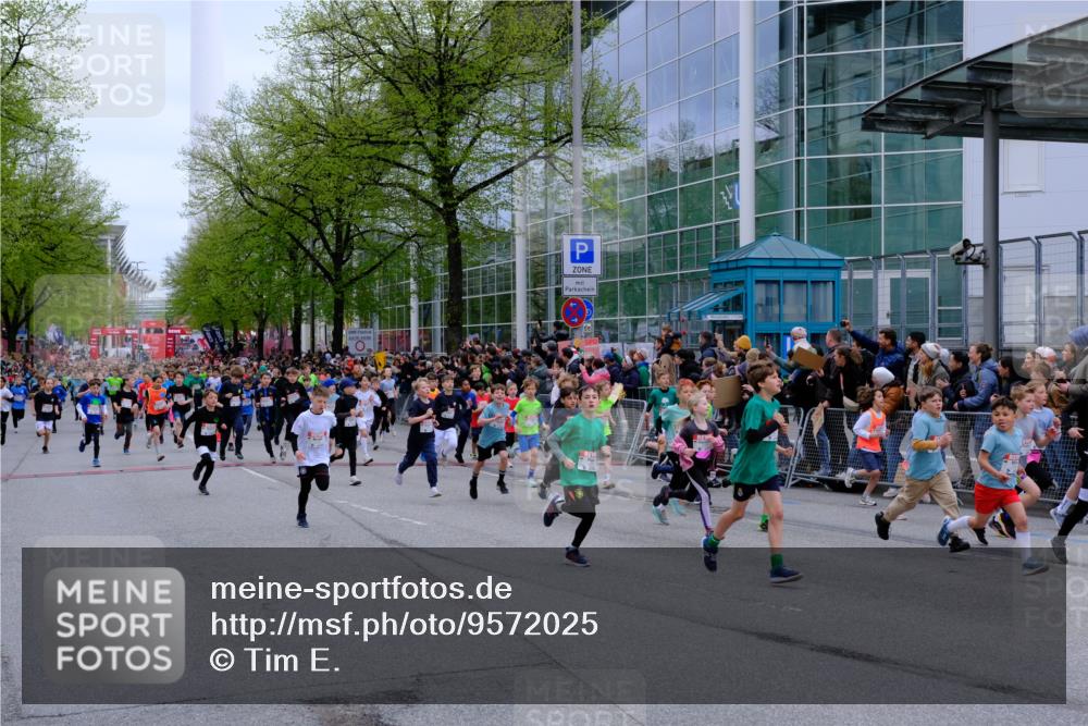 25.04.2026 - Das Zehntel Tim E. http://msf.ph/oto/9572025 25.04.2026 10:30:47 Ziel  meine-sportfotos.de