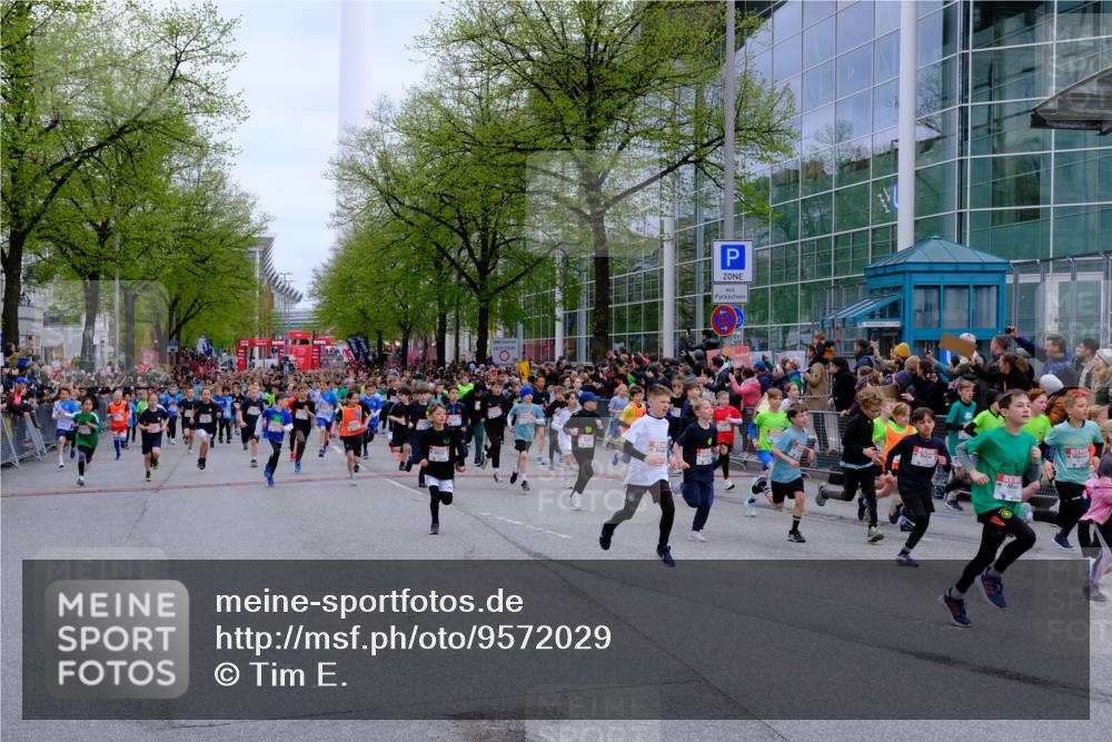 25.04.2026 - Das Zehntel Tim E. http://msf.ph/oto/9572029 25.04.2026 10:30:47 Ziel  meine-sportfotos.de