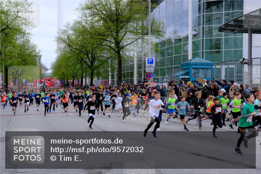 25.04.2026 - Das Zehntel Tim E. http://msf.ph/oto/9572032 25.04.2026 10:30:48 Ziel  meine-sportfotos.de