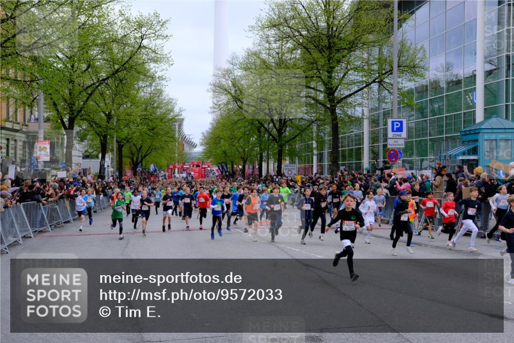 25.04.2026 - Das Zehntel Tim E. http://msf.ph/oto/9572033 25.04.2026 10:30:48 Ziel  meine-sportfotos.de