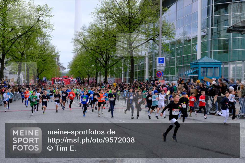 25.04.2026 - Das Zehntel Tim E. http://msf.ph/oto/9572038 25.04.2026 10:30:49 Ziel  meine-sportfotos.de