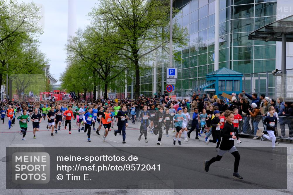 25.04.2026 - Das Zehntel Tim E. http://msf.ph/oto/9572041 25.04.2026 10:30:49 Ziel  meine-sportfotos.de