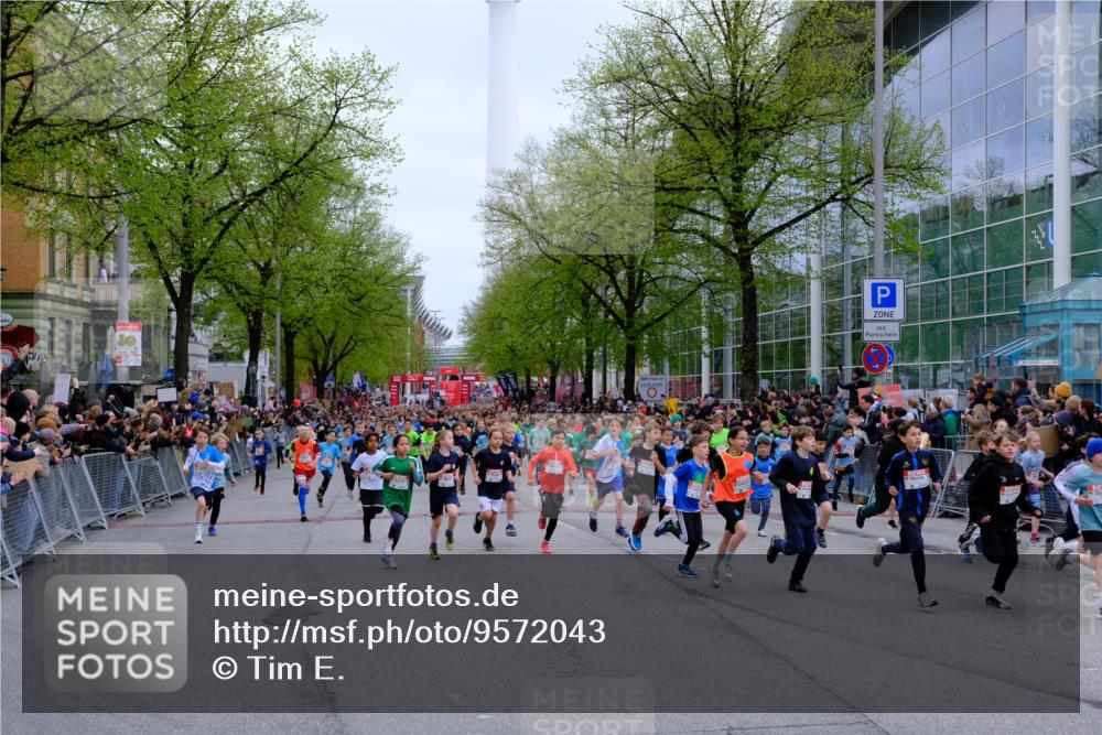 25.04.2026 - Das Zehntel Tim E. http://msf.ph/oto/9572043 25.04.2026 10:30:50 Ziel  meine-sportfotos.de