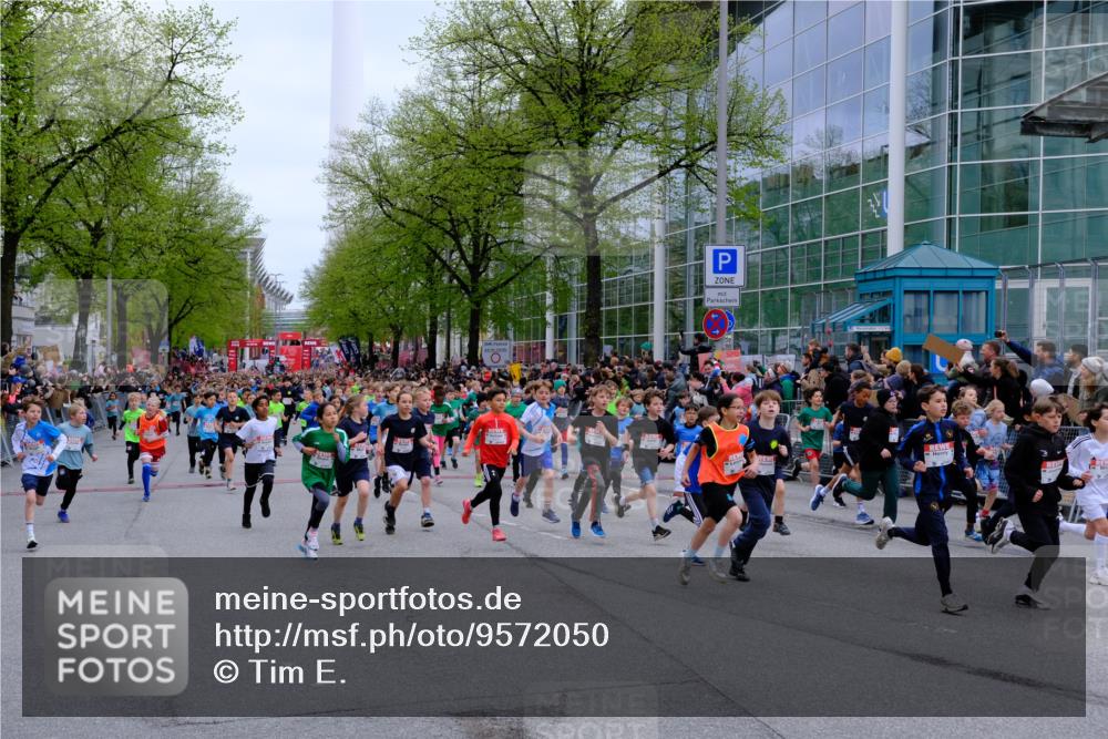 25.04.2026 - Das Zehntel Tim E. http://msf.ph/oto/9572050 25.04.2026 10:30:51 Ziel  meine-sportfotos.de