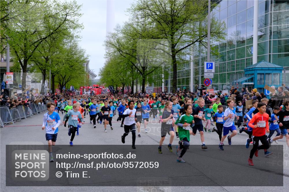25.04.2026 - Das Zehntel Tim E. http://msf.ph/oto/9572059 25.04.2026 10:30:52 Ziel  meine-sportfotos.de