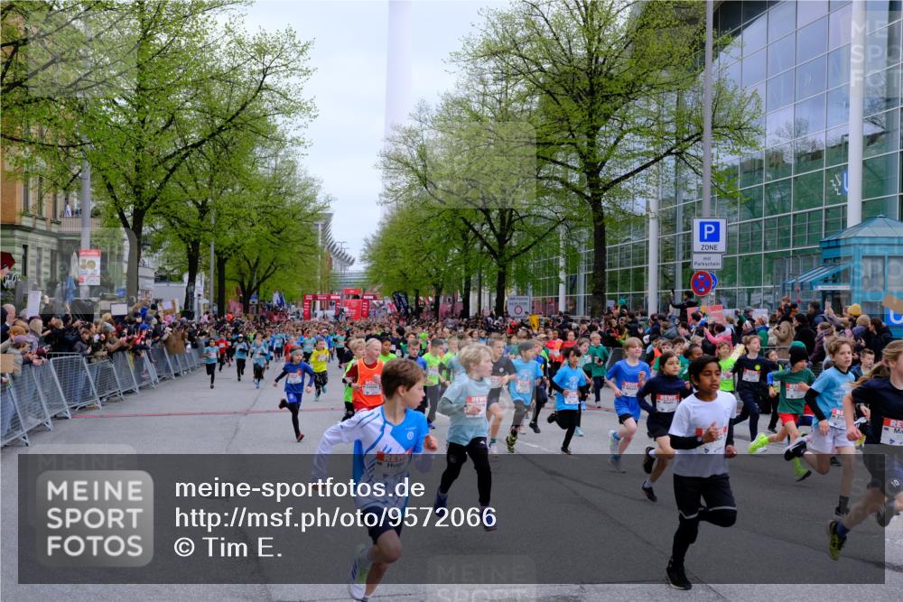 25.04.2026 - Das Zehntel Tim E. http://msf.ph/oto/9572066 25.04.2026 10:30:53 Ziel  meine-sportfotos.de