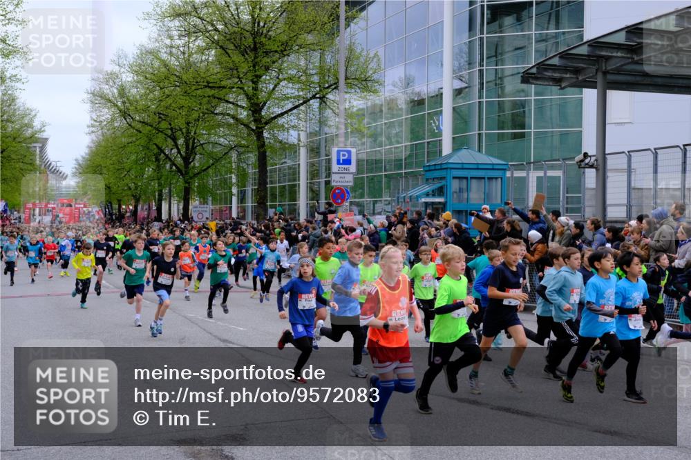 25.04.2026 - Das Zehntel Tim E. http://msf.ph/oto/9572083 25.04.2026 10:30:55 Ziel  meine-sportfotos.de