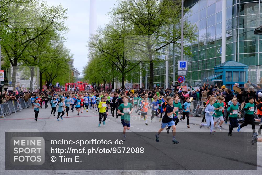 25.04.2026 - Das Zehntel Tim E. http://msf.ph/oto/9572088 25.04.2026 10:30:56 Ziel  meine-sportfotos.de