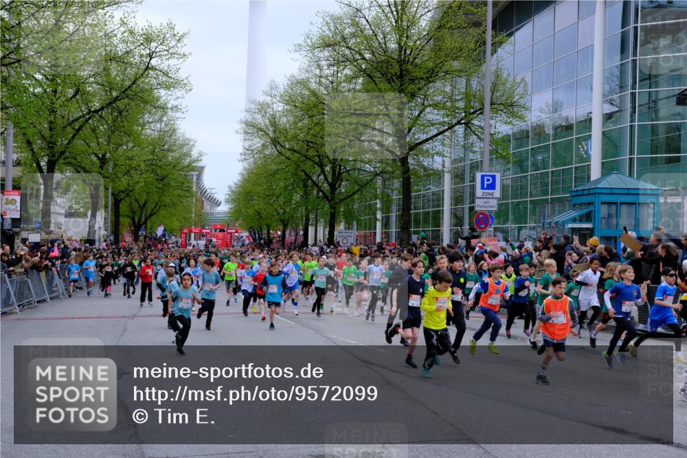 25.04.2026 - Das Zehntel Tim E. http://msf.ph/oto/9572099 25.04.2026 10:30:58 Ziel  meine-sportfotos.de