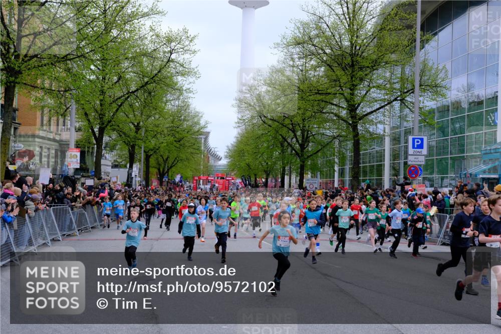 25.04.2026 - Das Zehntel Tim E. http://msf.ph/oto/9572102 25.04.2026 10:30:59 Ziel  meine-sportfotos.de