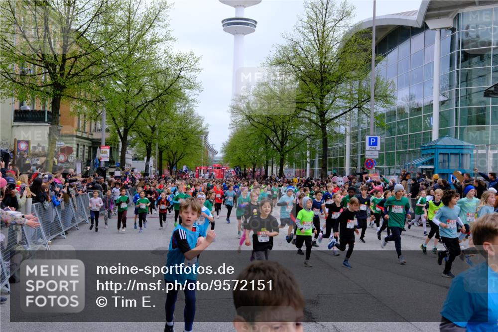 25.04.2026 - Das Zehntel Tim E. http://msf.ph/oto/9572151 25.04.2026 10:31:07 Ziel  meine-sportfotos.de