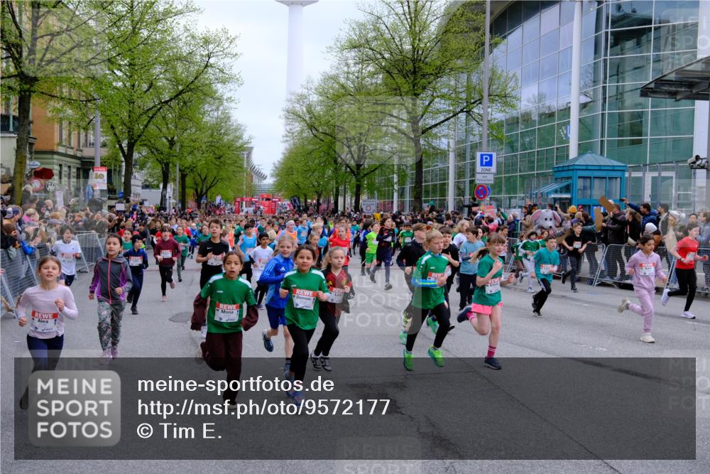 25.04.2026 - Das Zehntel Tim E. http://msf.ph/oto/9572177 25.04.2026 10:31:11 Ziel  meine-sportfotos.de