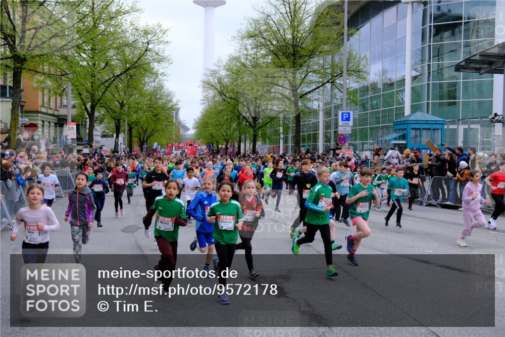 25.04.2026 - Das Zehntel Tim E. http://msf.ph/oto/9572178 25.04.2026 10:31:11 Ziel  meine-sportfotos.de