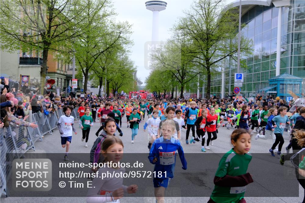 25.04.2026 - Das Zehntel Tim E. http://msf.ph/oto/9572181 25.04.2026 10:31:12 Ziel  meine-sportfotos.de